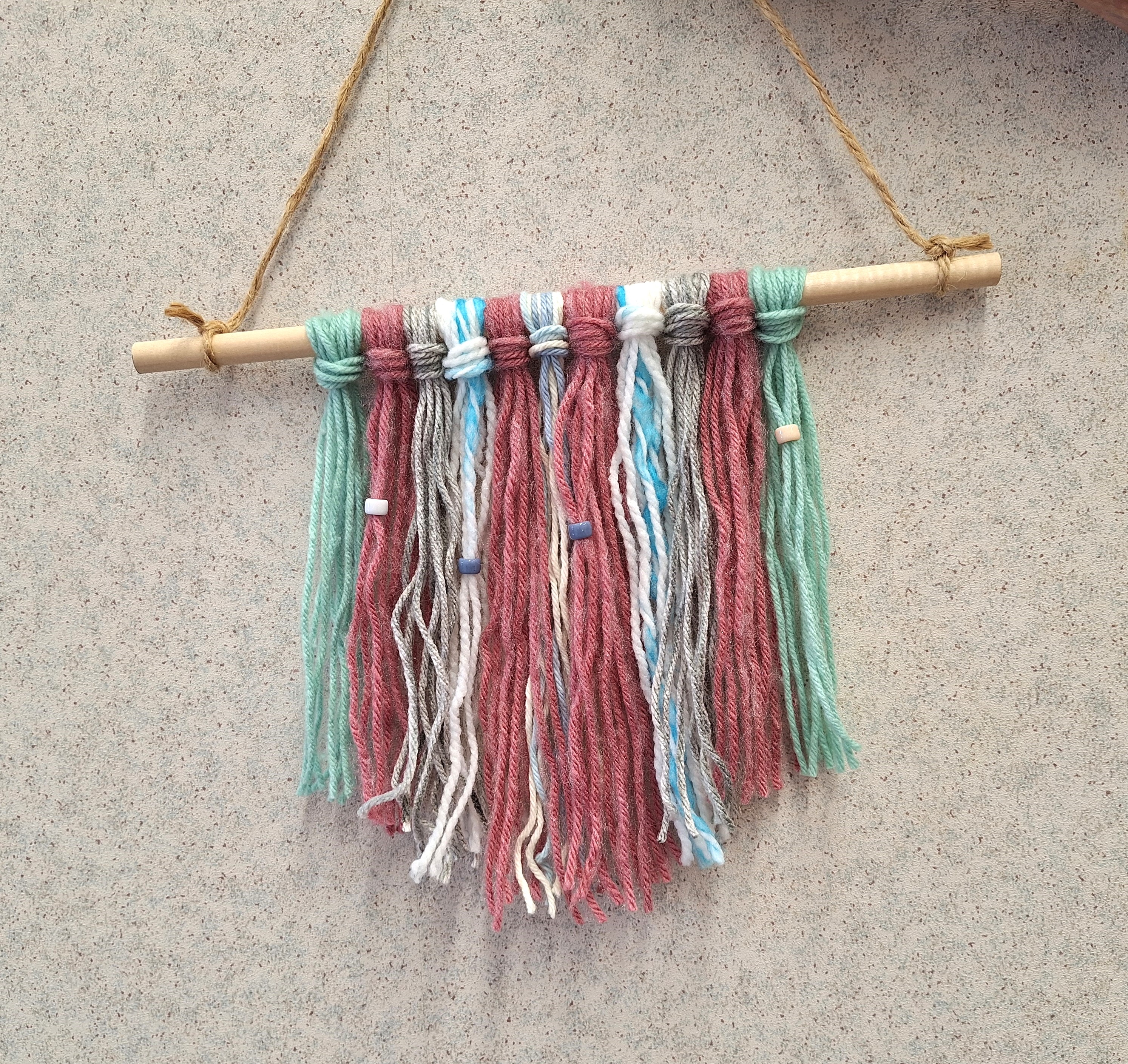 Craft 'n' Chat: DIY Yarn Wall Hanging - Aitkin Carnegie Library - 110 1st Ave NE, Aitkin, MN 56431, USA